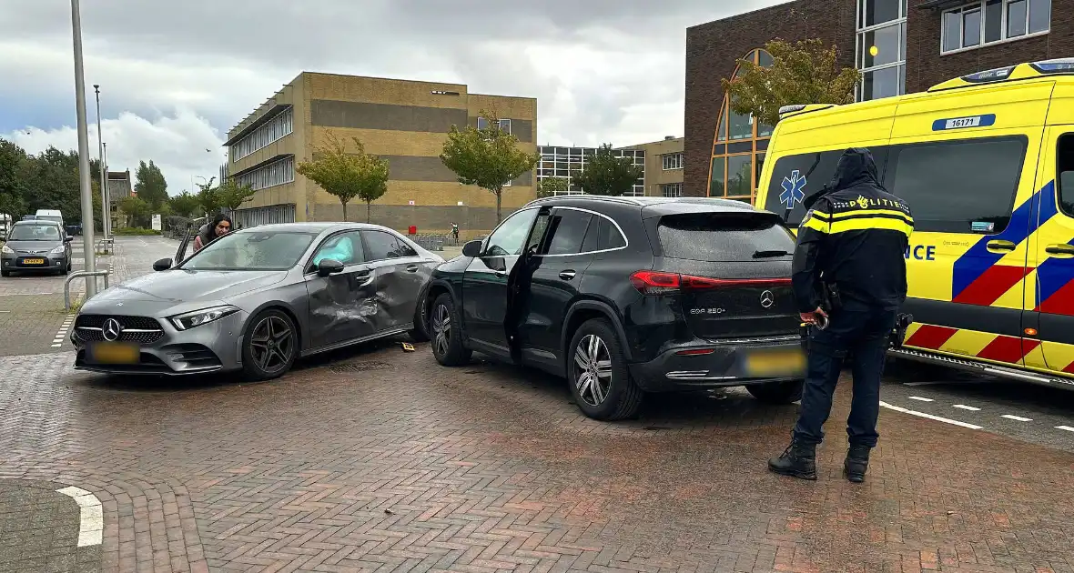 Fikse schade bij aanrijding op parkeerplaats - Foto 5