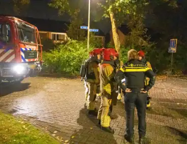 Explosie in achtertuin, politie doet onderzoek