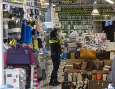 Poging tot overval telefoonwinkel