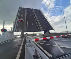 Lange files door storing bij Haringvlietbrug