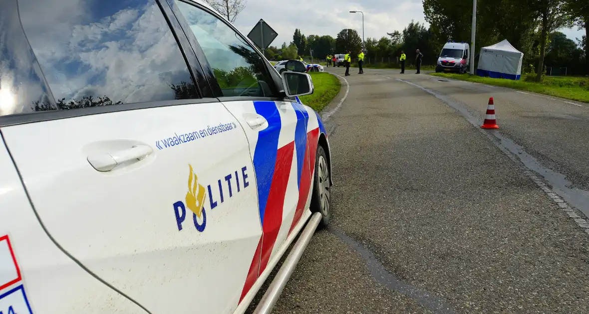 Bestuurder komt om bij auto te water - Foto 5