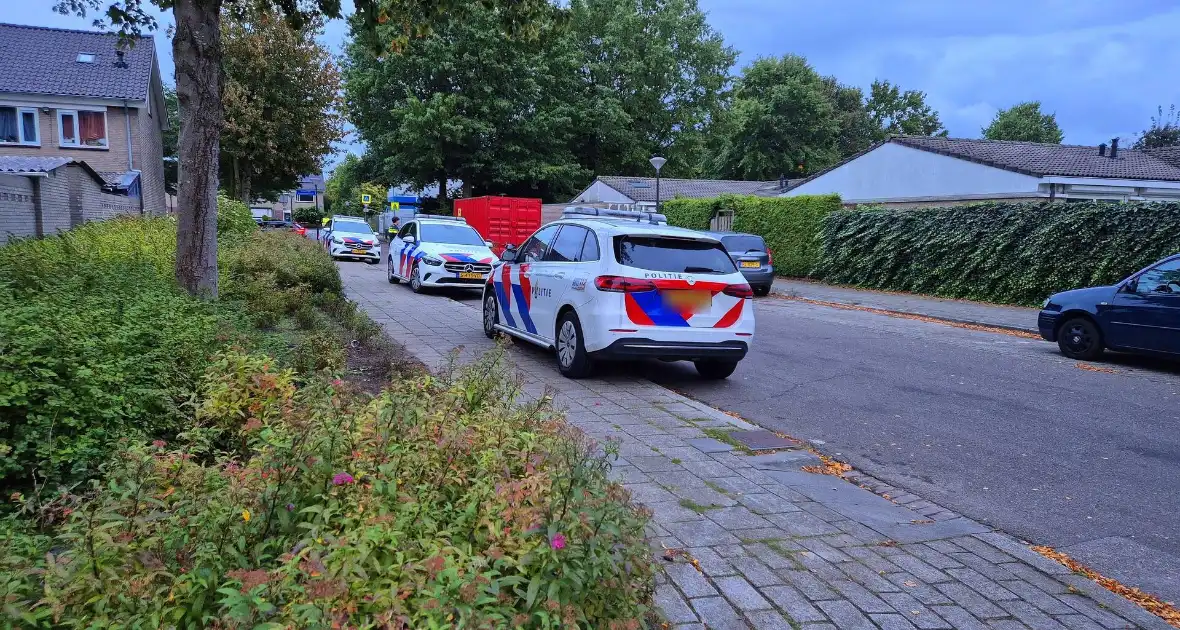 Politie helikopter ingezet voor persoon met mogelijk steekwapen - Foto 5