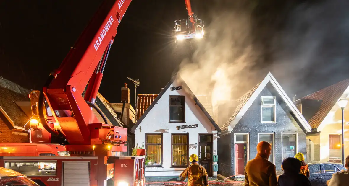 Zware schade na uitslaande brand in woning - Foto 15