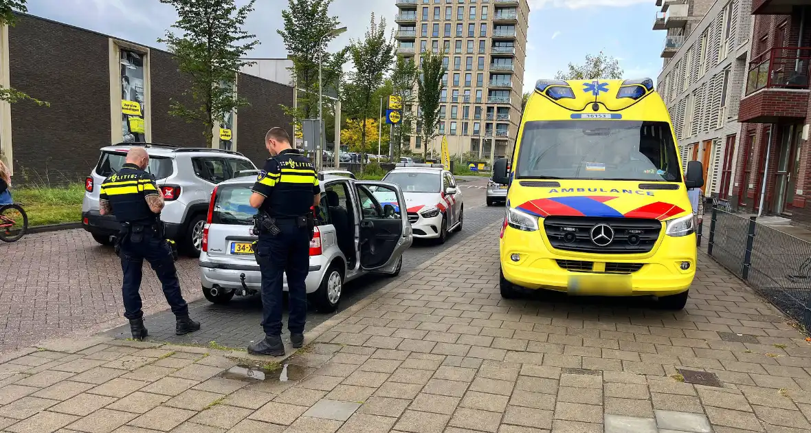 Politie laat doorrijder terugkomen na ongeval - Foto 1