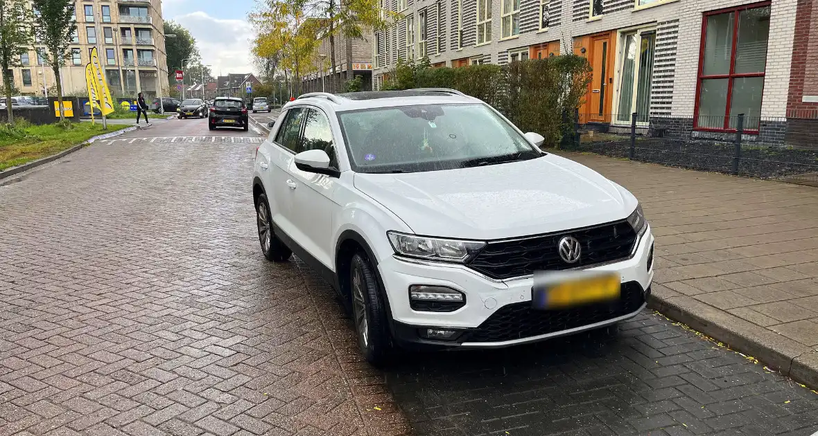 Politie laat doorrijder terugkomen na ongeval - Foto 3