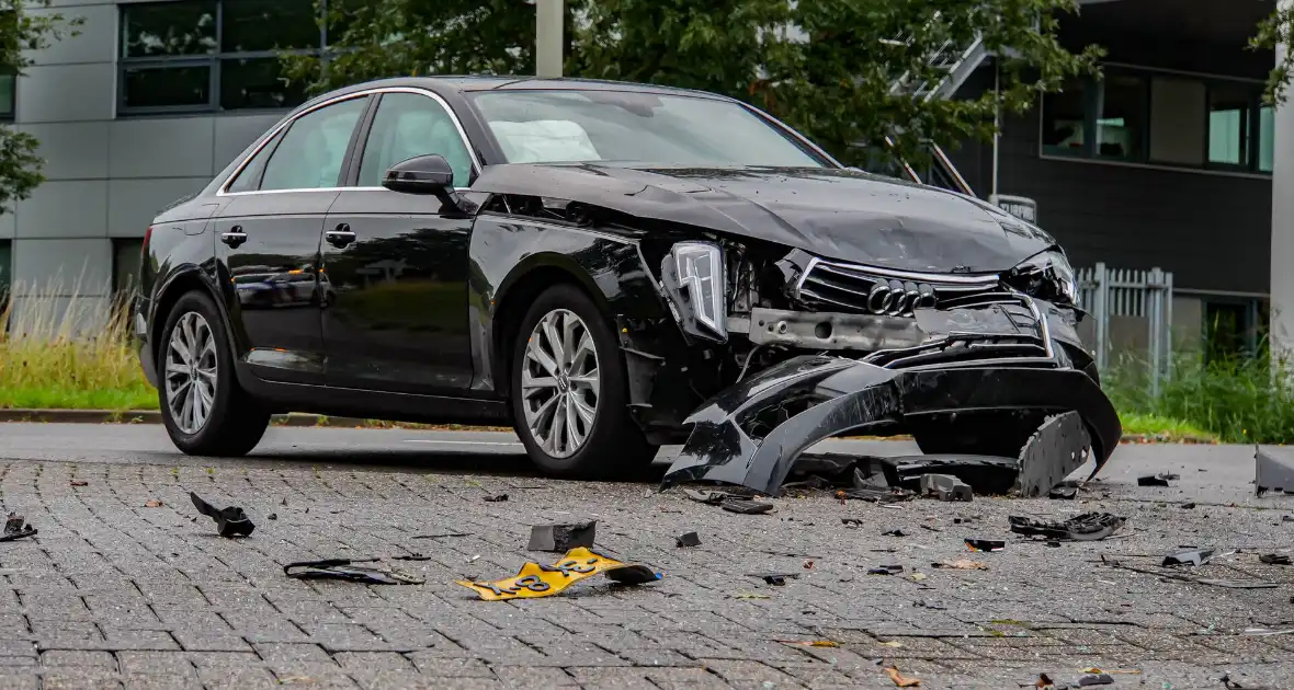 Beschonken automobilist veroorzaakt ongeval - Foto 1