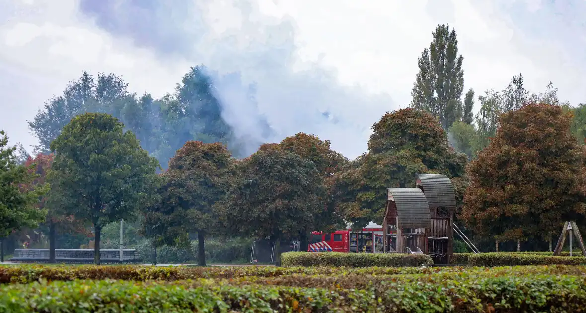 Uitslaande brand in leegstaand pand