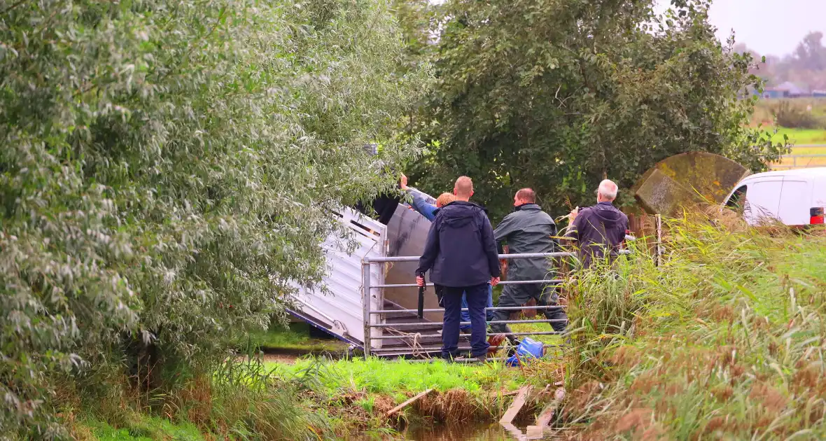 Vrouw aangevallen door stier - Foto 2