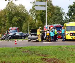 Beknelde bestuurder bevrijdt na harde botsing