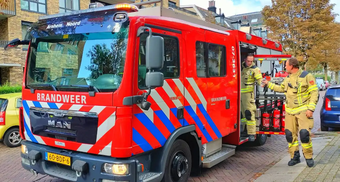 Bewoners zijn gewekt door brandalarm - Foto 10