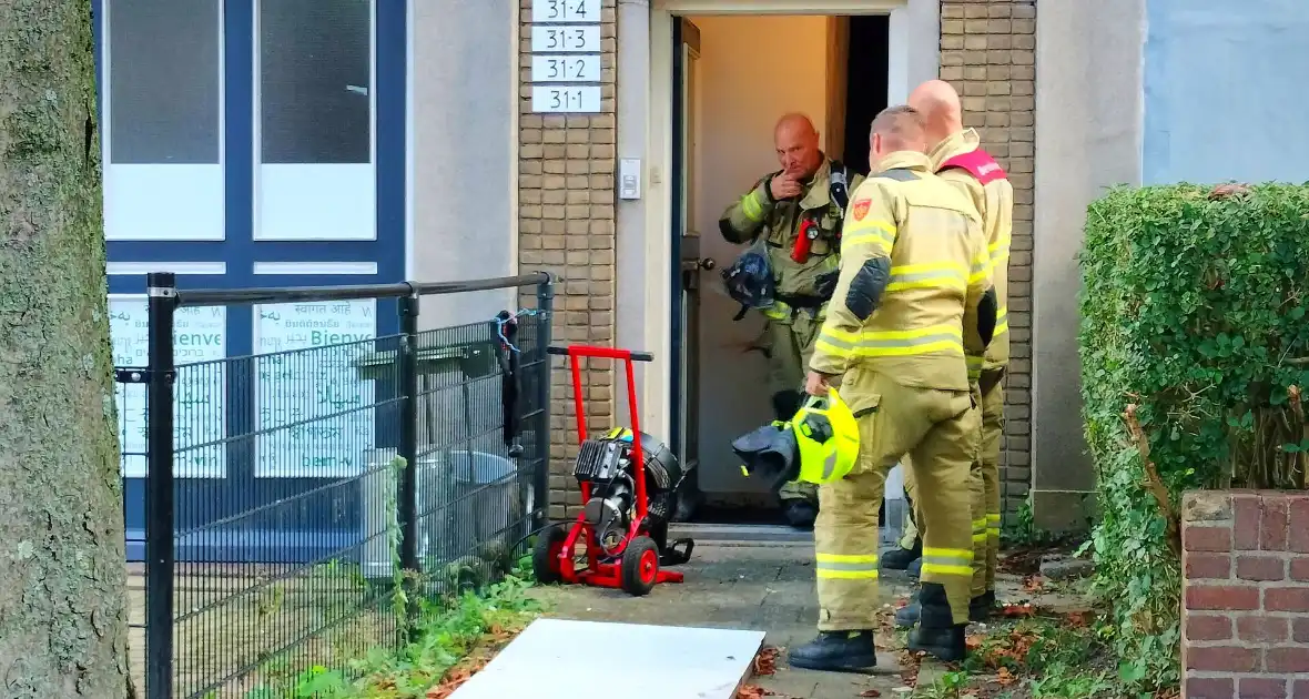 Bewoners zijn gewekt door brandalarm - Foto 8