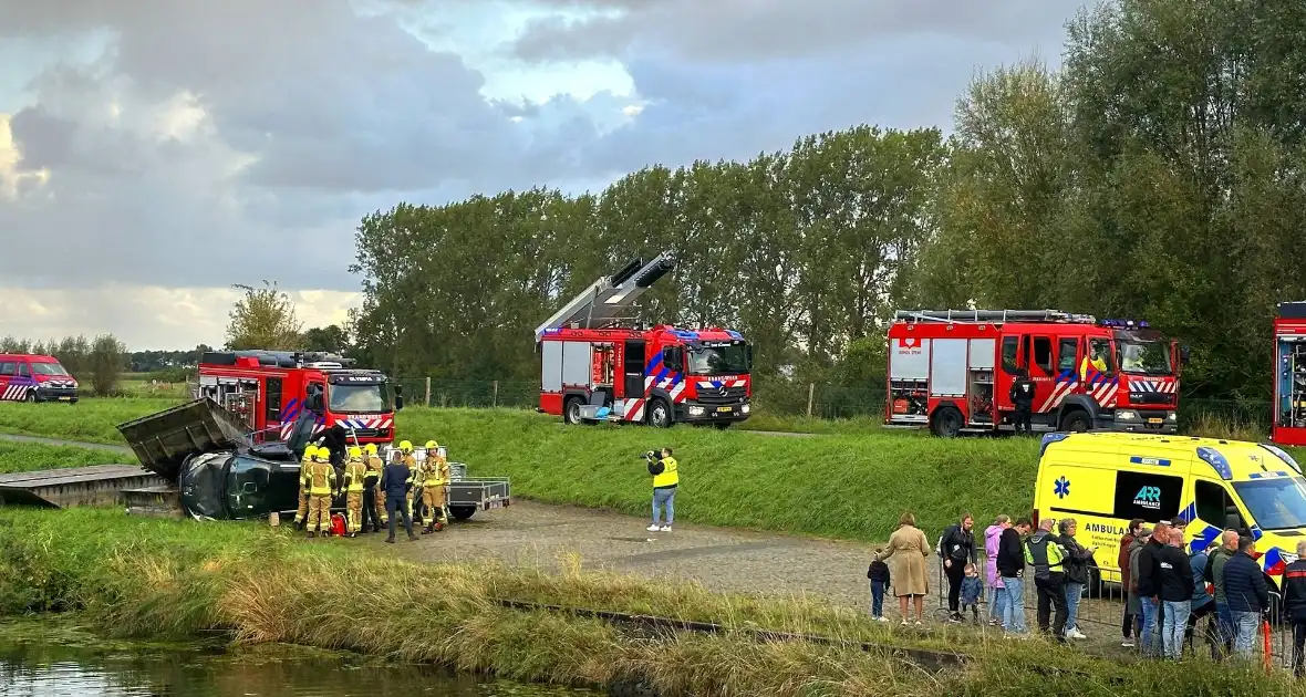 Lijnbus van dijk gekanteld tijdens landelijke brandweer wedstrijd - Foto 4