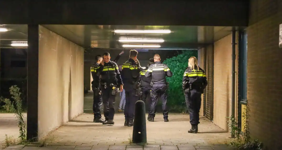 Omwonenden opgeschrikt door zwaar vuurwerk - Foto 4