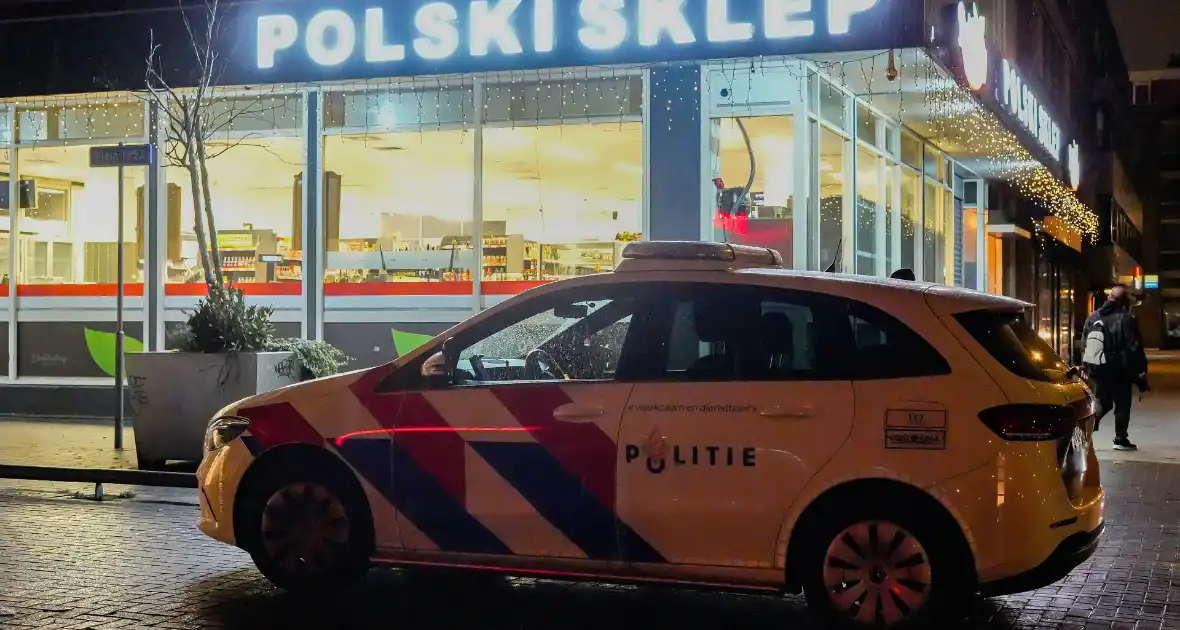 Onderzoek bij Poolse supermarkt na overval - Foto 6