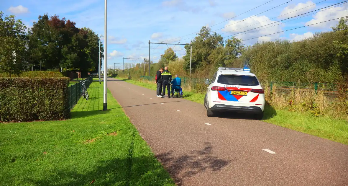 Man achter rollator aangereden door fietser - Foto 5