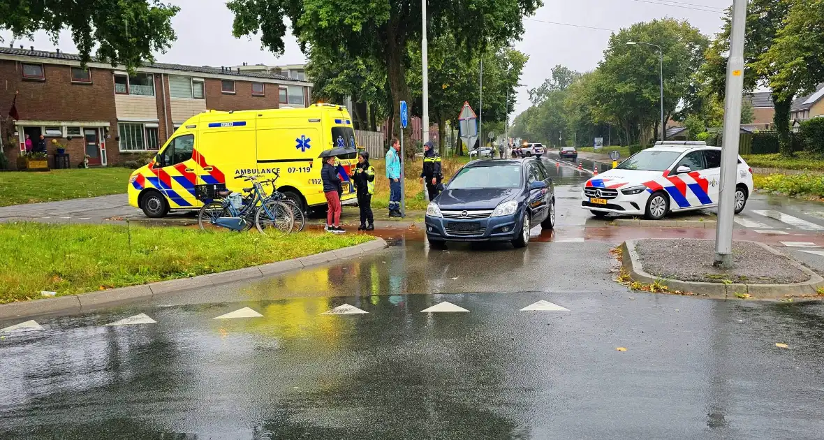 Opnieuw fietser geschept bij rotonde - Foto 1