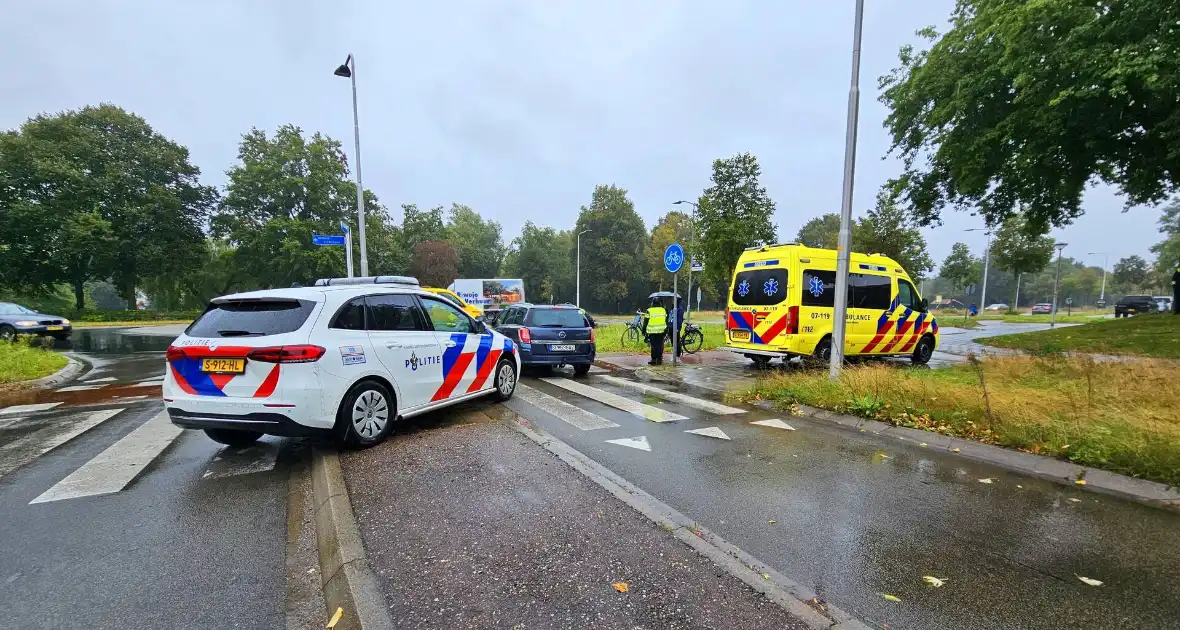 Opnieuw fietser geschept bij rotonde - Foto 4