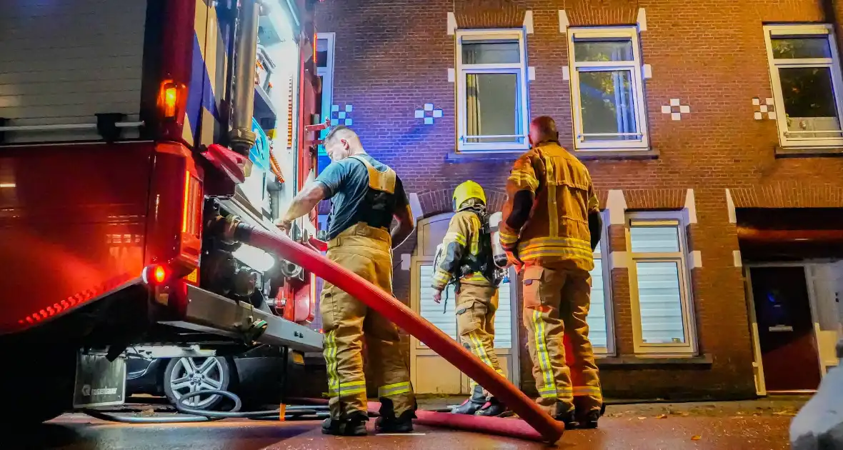 Afvalbrand zorgt voor rookoverlast in woning - Foto 5