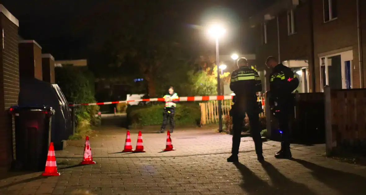 Politie doet onderzoek naar mogelijke explosie bij woning