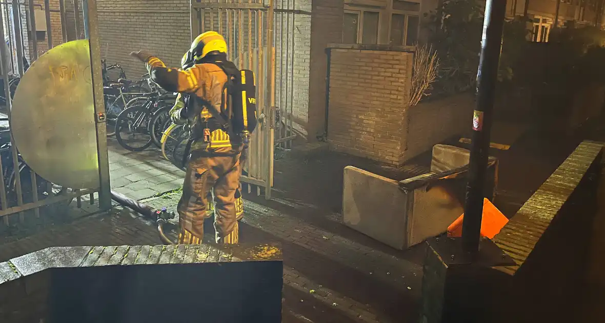 Brandweer ingezet voor brand in kelderbox - Foto 6