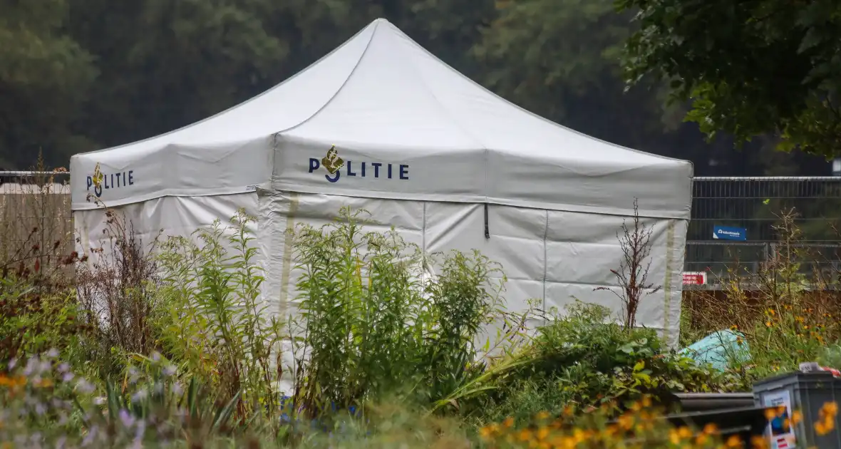 Lichaam gevonden in Beatrixpark, politie doet onderzoek - Foto 1