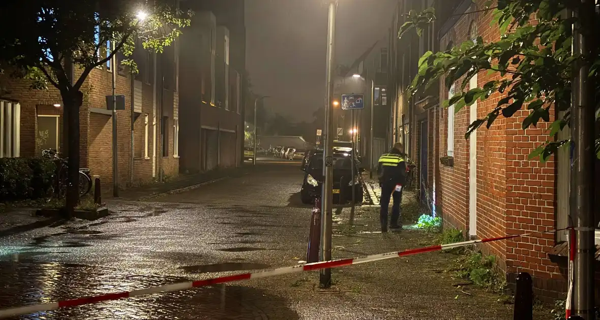 Aanhouding en straat afgesloten na steekpartij - Foto 4