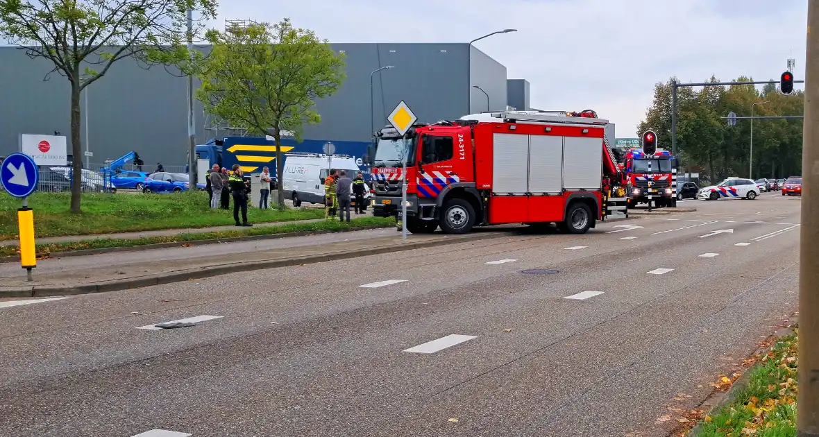 Vrachtwagenchauffeur rijdt vrouw aan