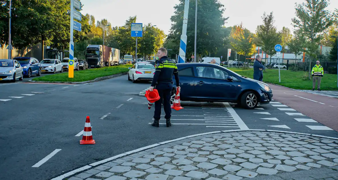 Scholier onderweg naar school aangereden - Foto 3