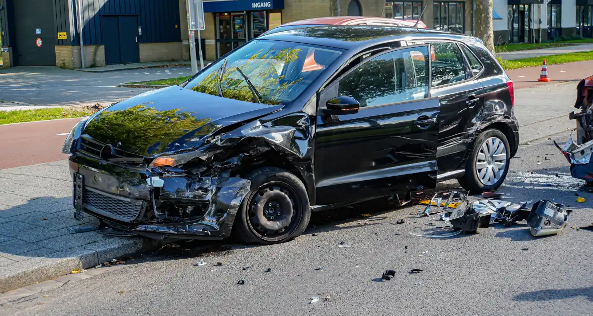 Keeractie leidt tot verkeersongeval - Foto 3