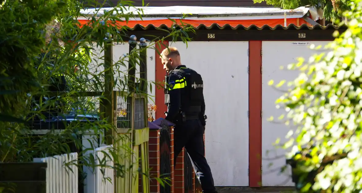 Persoon gewond bij schietpartij, politie zoekt verdachte - Foto 1