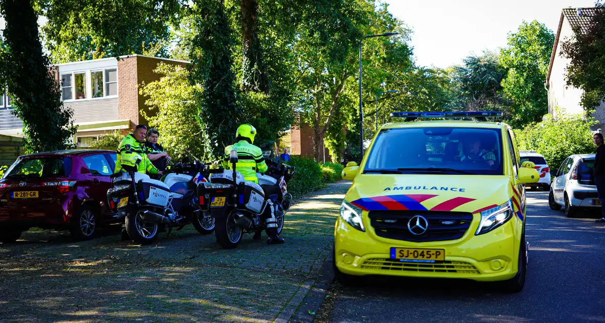 Patiënt met politie en trauma-arts naar ziekenhuis begeleid - Foto 3