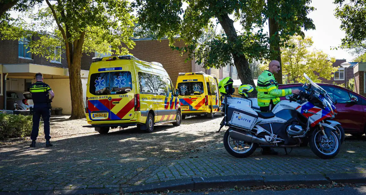 Patiënt met politie en trauma-arts naar ziekenhuis begeleid - Foto 4