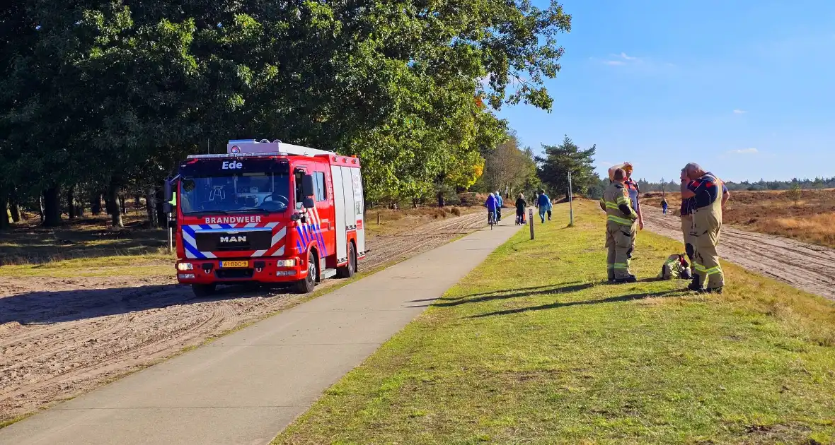 Hulpdiensten massaal ingezet na melding luchtvaartongeval - Foto 4