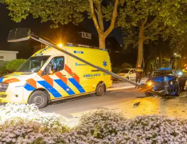 Geparkeerde auto loopt flinke schade bij ongeval