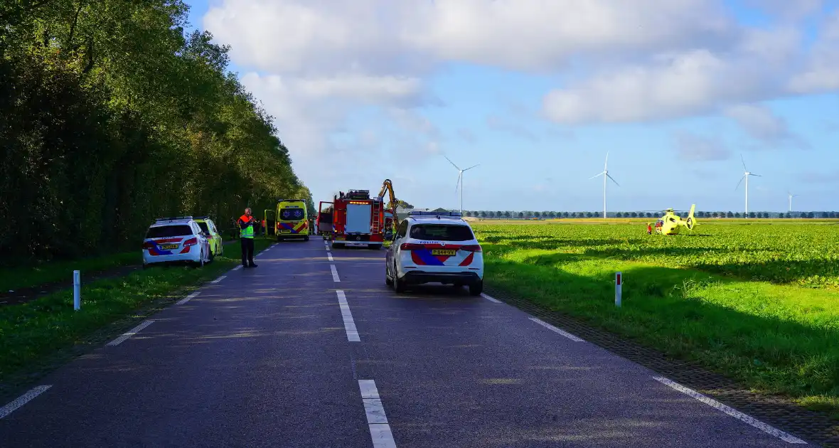 Automobilist komt om bij botsing met tractor - Foto 2