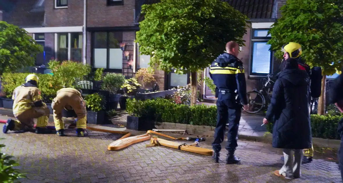 Politie onderzoekt explosie bij voordeur