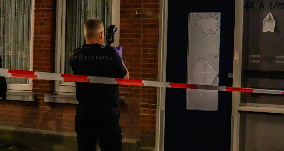 Twintig bewoners ontruimd na explosie in flatwoning