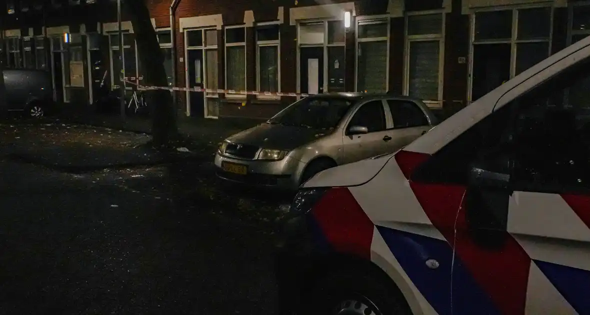 Twintig bewoners ontruimd na explosie in flatwoning - Foto 4