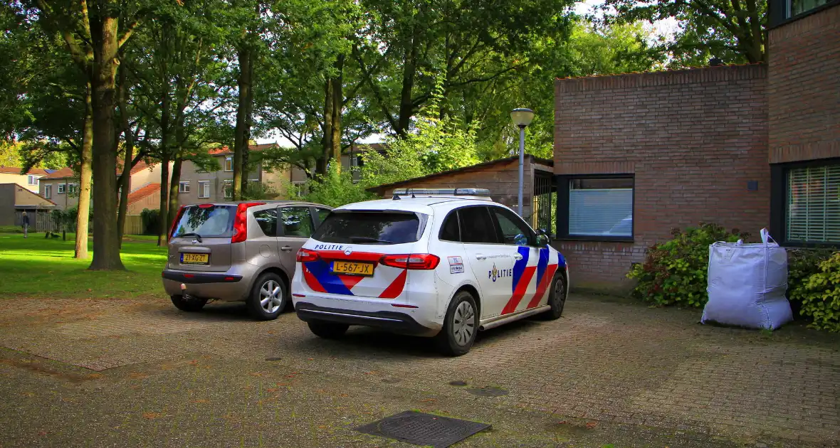 Politie doet onderzoek naar diefstal en sloop van autospiegels - Foto 3