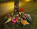 Herdenking en veel bloemen op plek overleden 18-jarige jongen