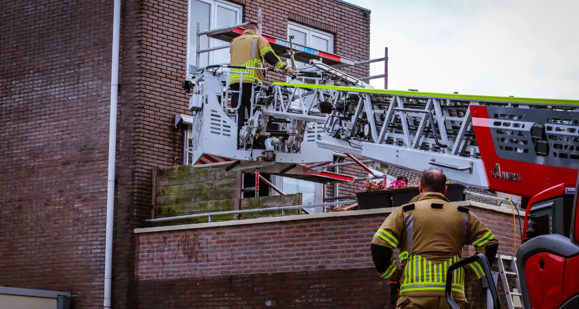 Persoon valt van steiger, traumateam ingezet - Foto 5