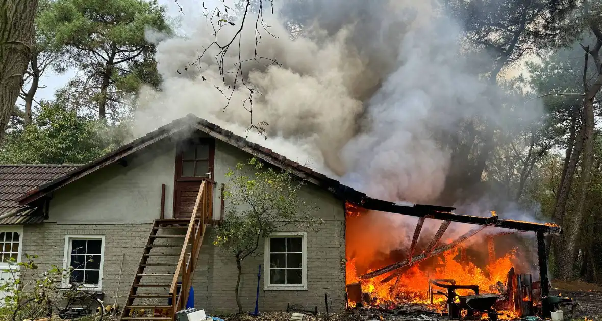 Uitslaande middelbrand in woning