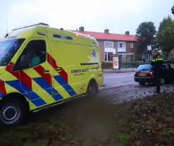 Scooterrijder gewond door gladde bladeren op de weg