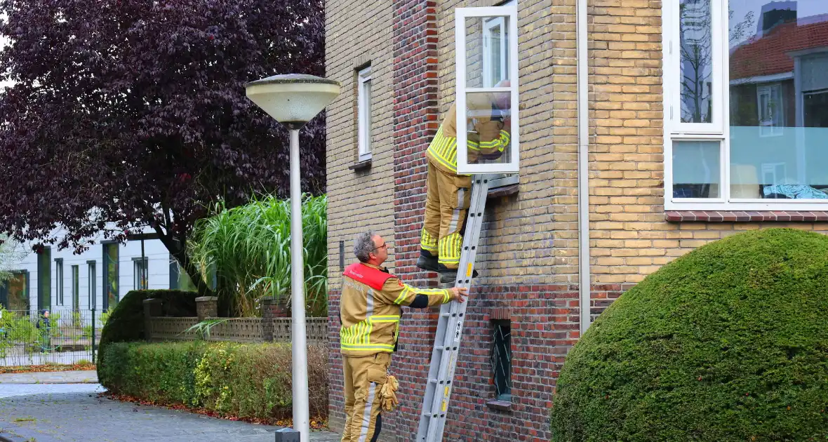 Gesprongen waterleiding zorgt voor overlast - Foto 4