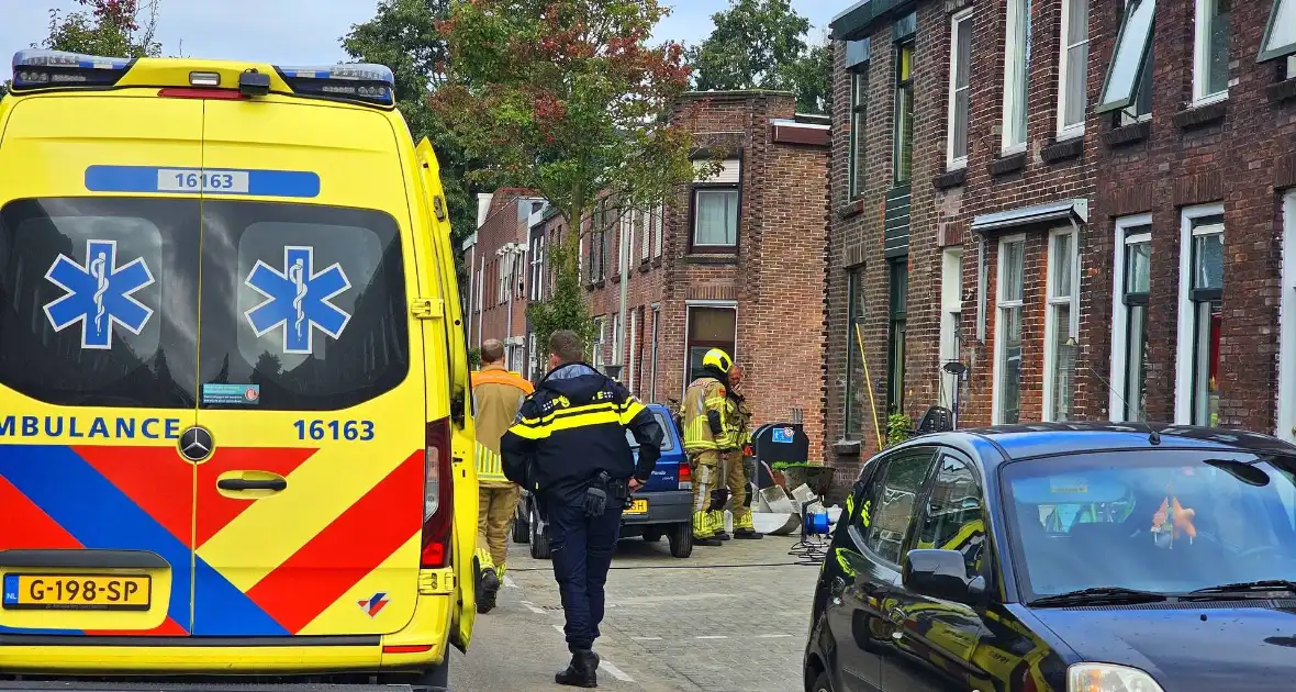 Brand in woning: Twee personen nagekeken door ambulancepersoneel - Foto 2