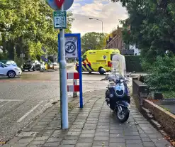 Scooterrijder gewond naar ziekenhuis