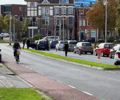 Kop-staart ongeval voor verkeerslichten