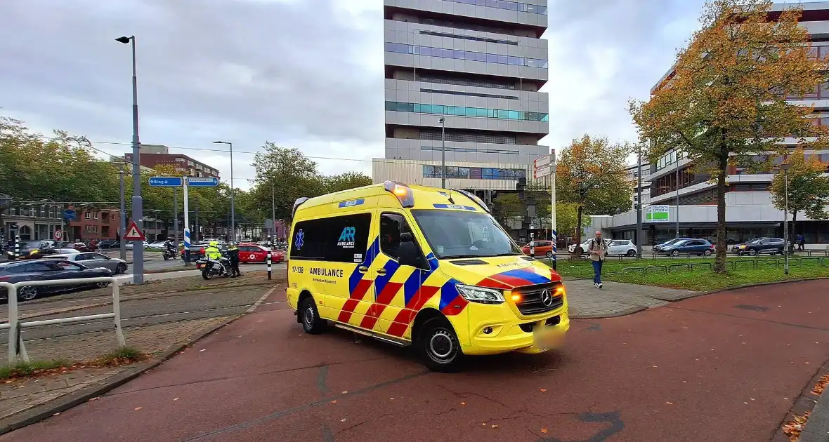 Scooterrijder onderuit door ongeval - Foto 1