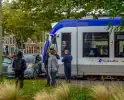 Tram rijdt personenauto aan