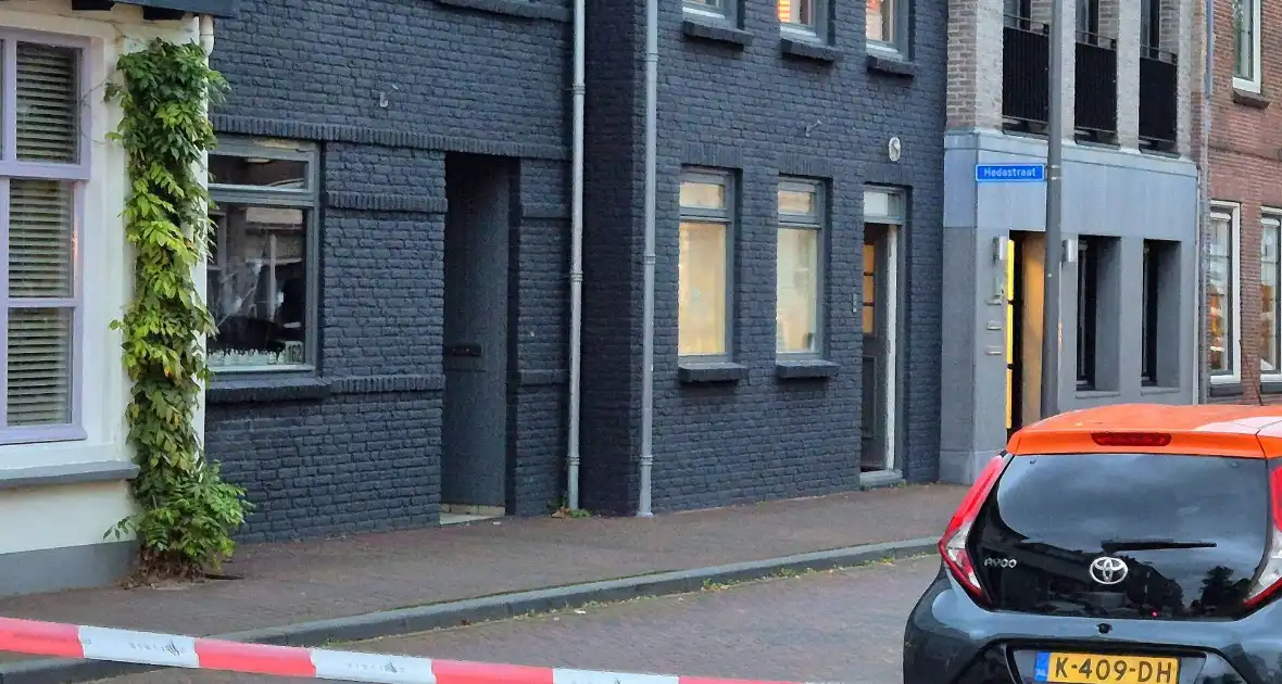 Tientallen kogels afgeschoten op woning - Foto 2